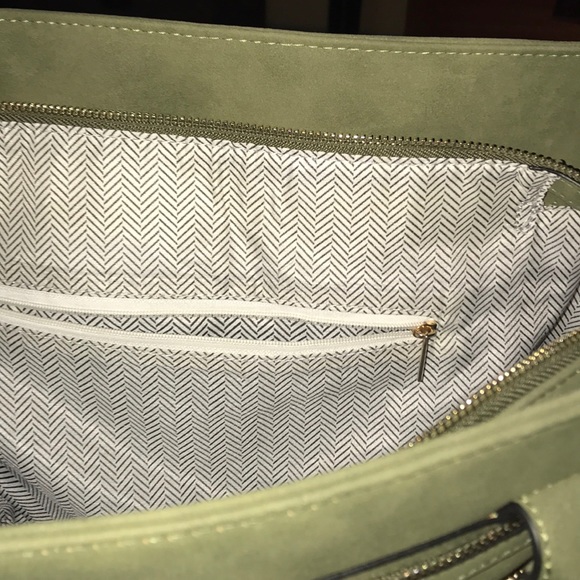 Tote - Picture 3 of 3